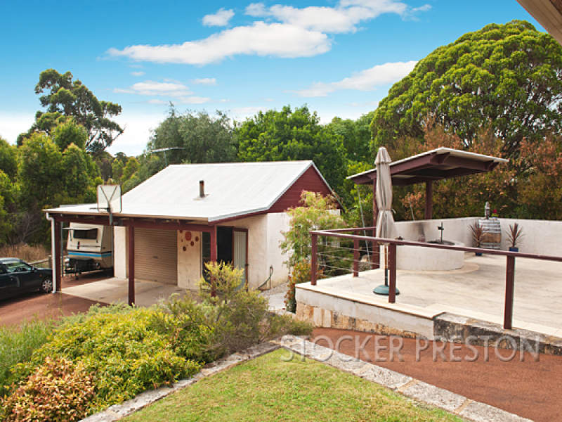 15 Duggan Drive, Cowaramup, WA 6284 Property Details