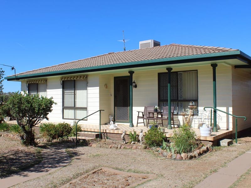 18 Link Street, Bingara, NSW 2404 Property Details