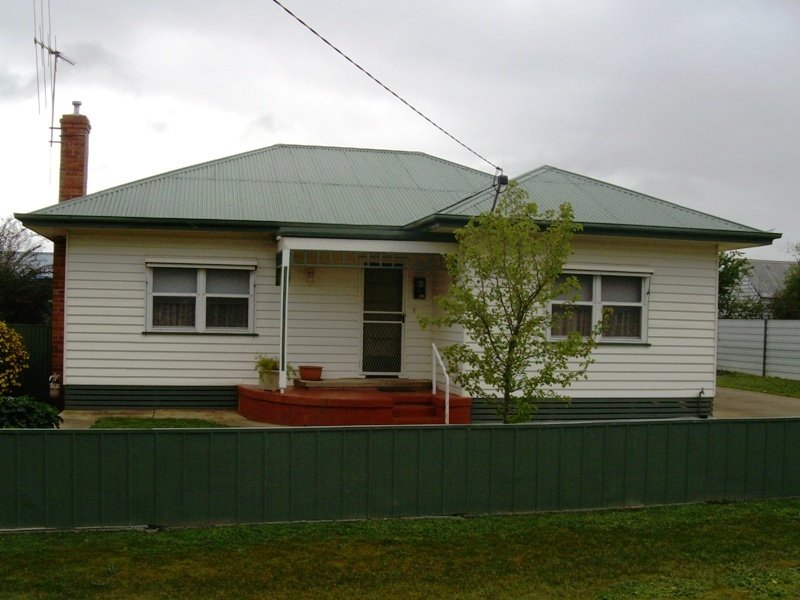 16 Brougham Street, Maryborough, VIC 3465