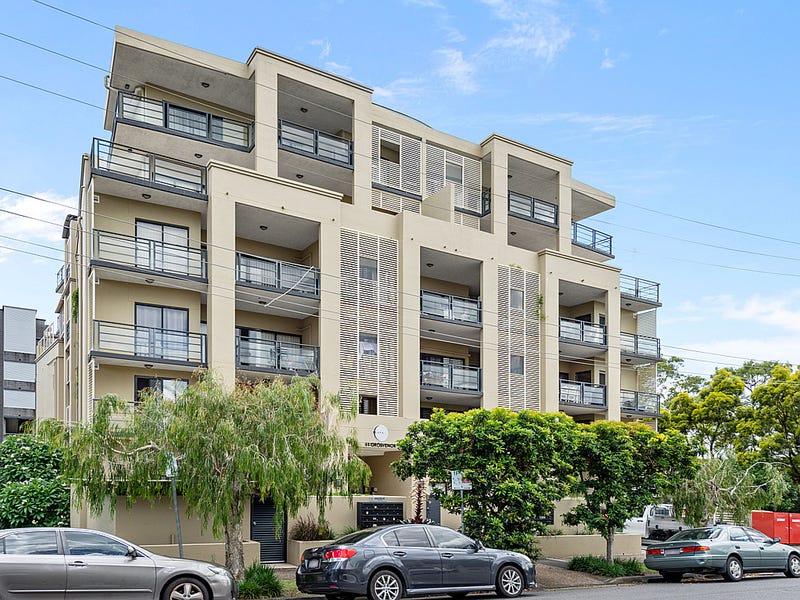 1/11 Grosvenor Road, Indooroopilly, QLD 4068