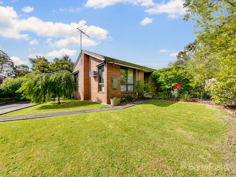 13 Upton Cres, Narre Warren, VIC 3805