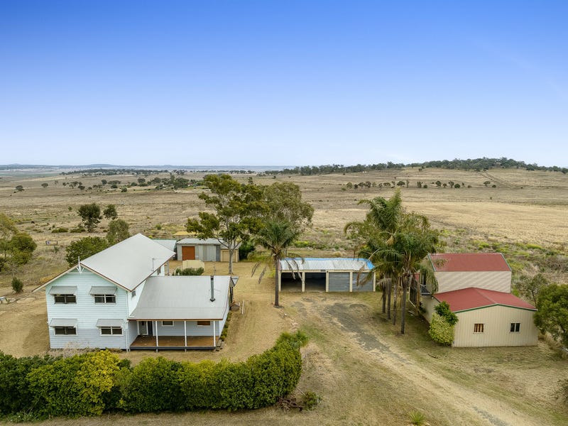 11 Jannusch Road, Gowrie Mountain, QLD 4350