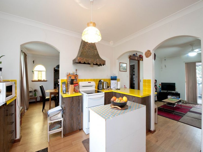 16 Hanley Place, Hillarys, WA 6025