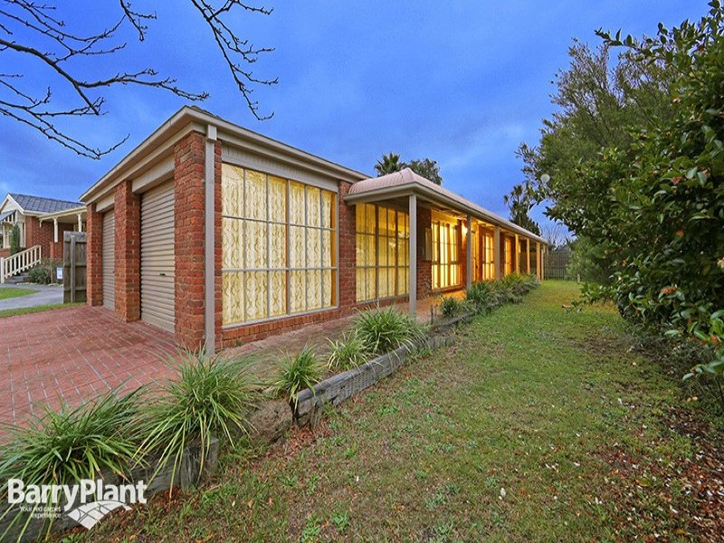 4 Woodside Drive, Rowville, Vic 3178