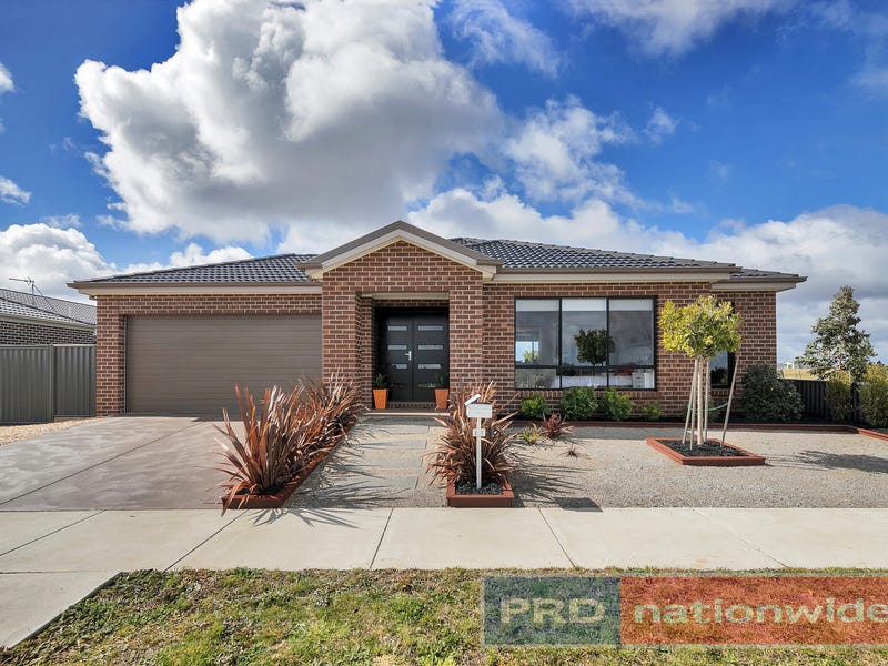 27 McCallum Street, Lucas, Vic 3350 Property Details