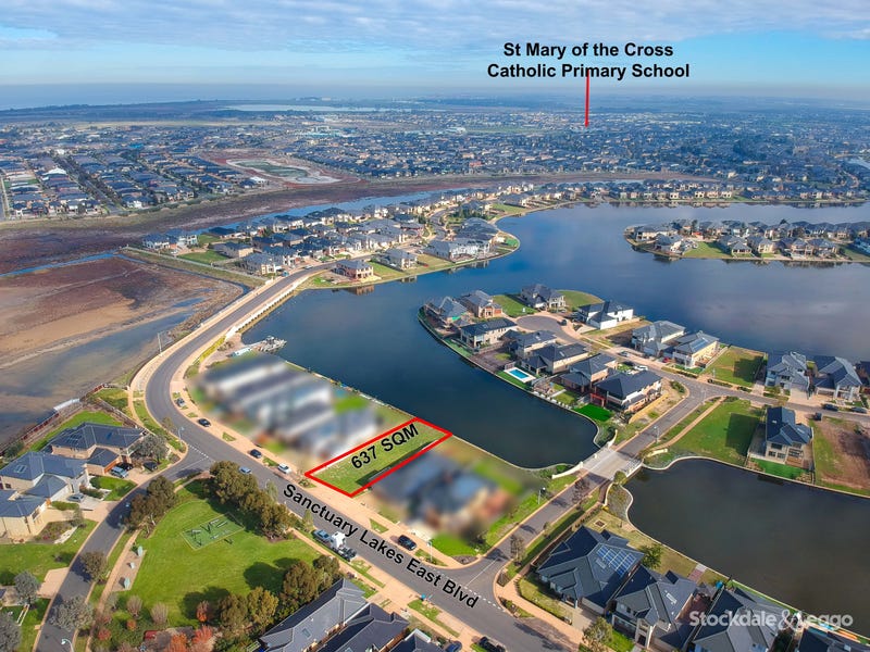 74 Sanctuary Lakes East Boulevard, Point Cook, VIC 3030