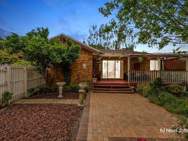 21 Bristol Crescent, Lilydale, Vic 3140 Property Details