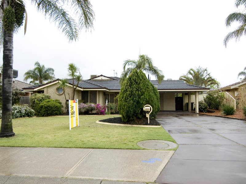 10 Hickory Drive, Thornlie, WA 6108