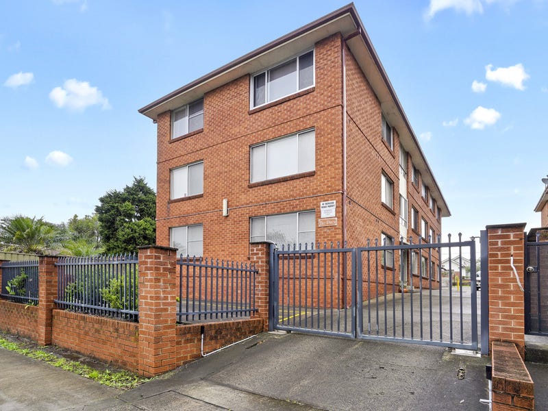 2/4 Howard Street, Canterbury, NSW 2193 Property Details