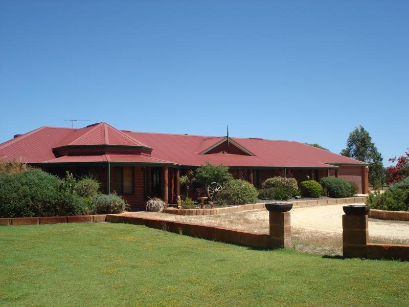 52 McKenna Drive, Cardup, WA 6122 Property Details