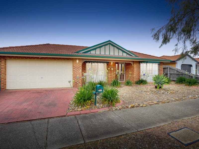 2 Heritage Gardens, Sydenham, VIC 3037