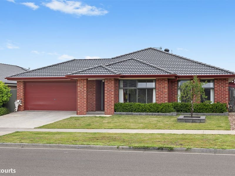 15 Wilmott Street, Lucas, Vic 3350 Property Details