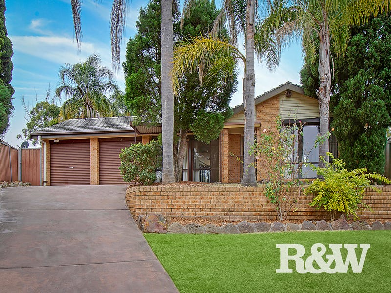 Houses for Sale in St Clair, NSW 2759