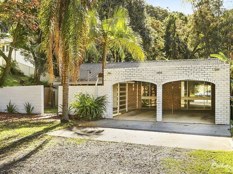 91 Lake Shore Drive, North Avoca, NSW 2260