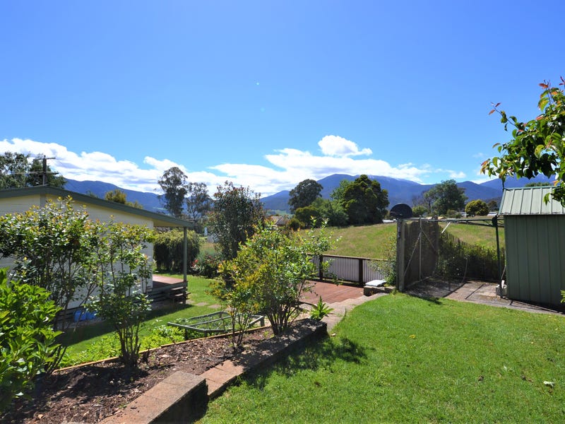 6 Feathertop Street, Tawonga South, VIC 3698
