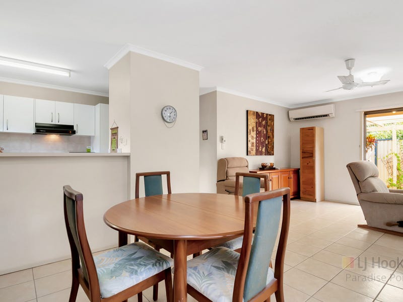 2/8 Woodgate Place, Paradise Point, QLD 4216