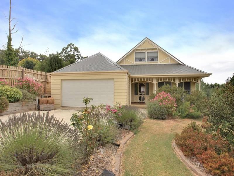 5 Royal Parade, Emerald, Vic 3782 Property Details