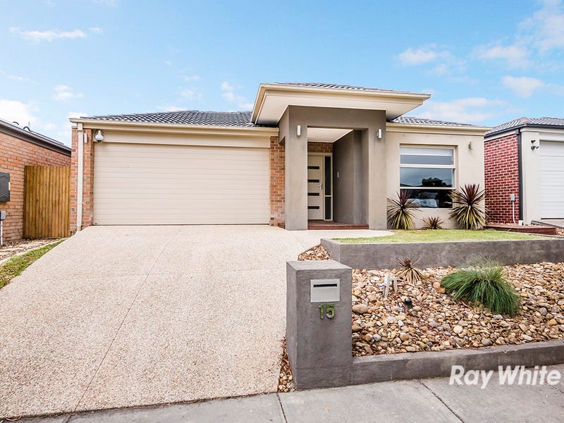 15 Willowdale Drive, Cranbourne North, VIC 3977