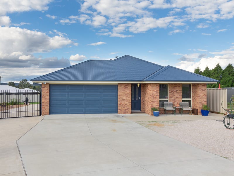 21 Lombardy Way, Orange, NSW 2800 Property Details