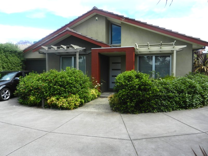 1/477 Buckley Street, Essendon West, VIC 3040