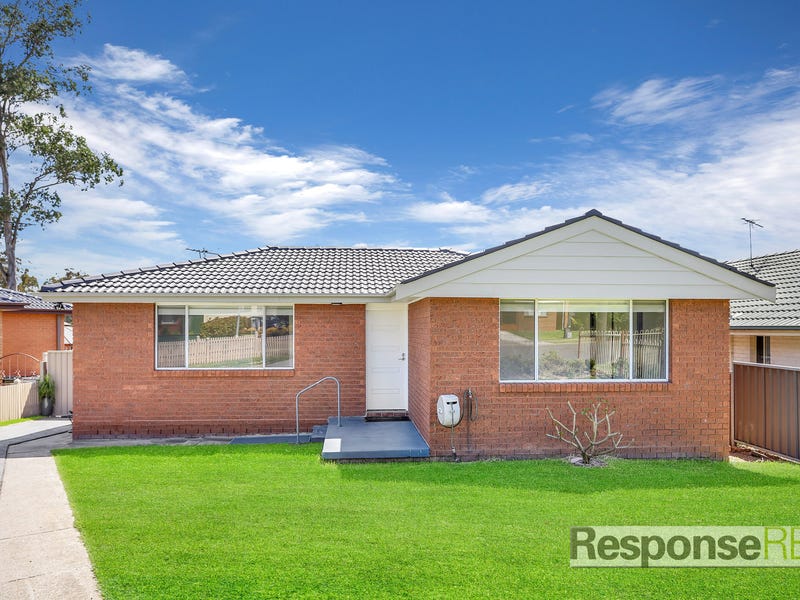 16 Chris Place, Dean Park, NSW 2761