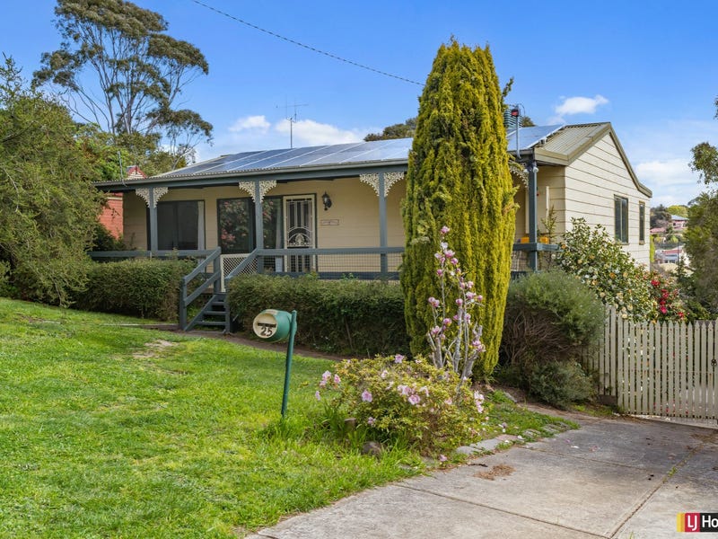 25 Albert Street, Kilmore, VIC 3764