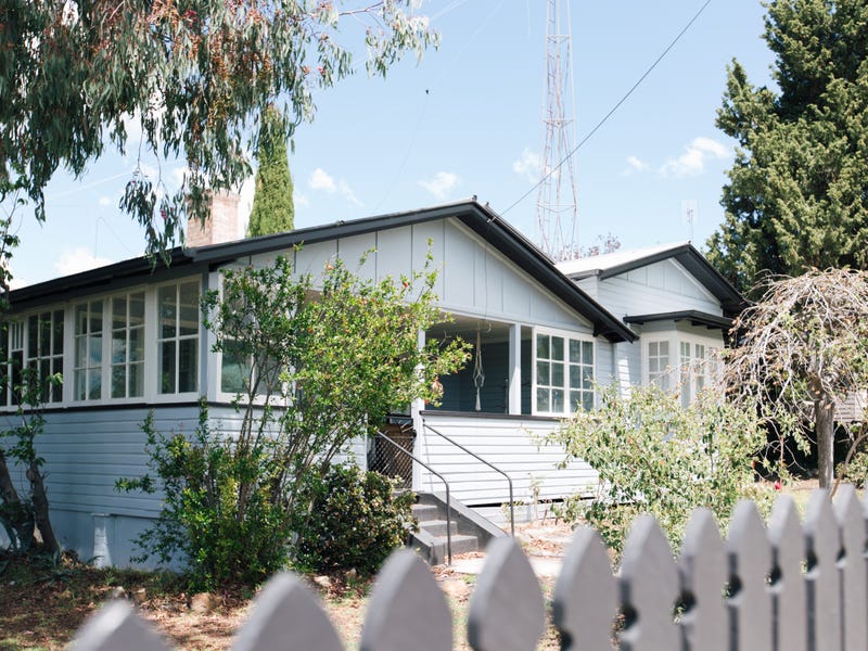 169 High Street, Tenterfield, NSW 2372