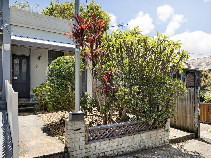 19 Middle Street, Marrickville, NSW 2204 Property Details