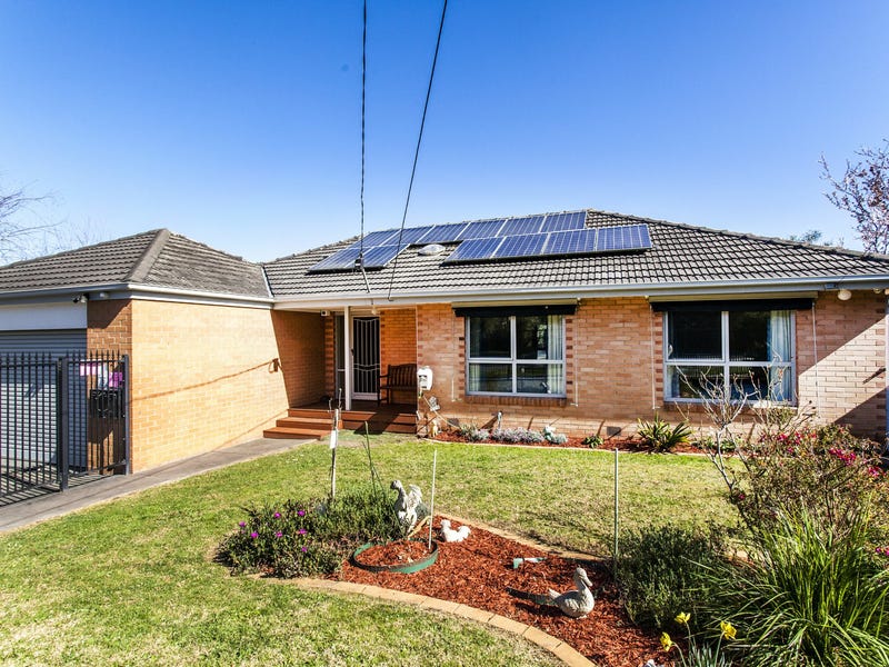 65 Pembroke Road, Mooroolbark, Vic 3138 House for Sale