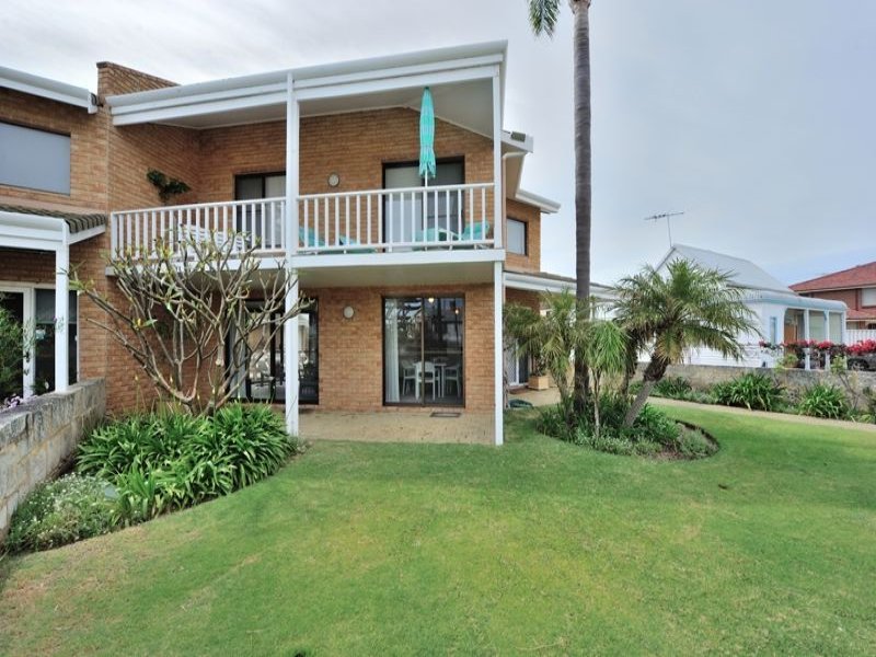 2C/15 The Esplanade, Rockingham, WA 6168 Property Details