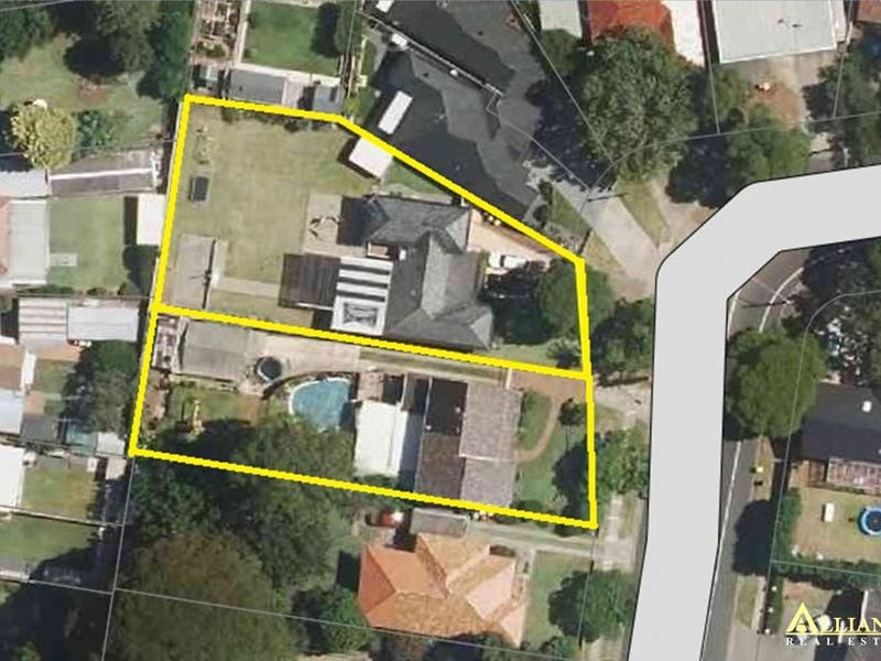 18 Woodburn Avenue, Panania, NSW 2213 Property Details