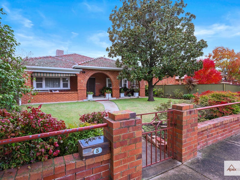 5 Murdoch Rd, Wangaratta, Vic 3677 House for Sale