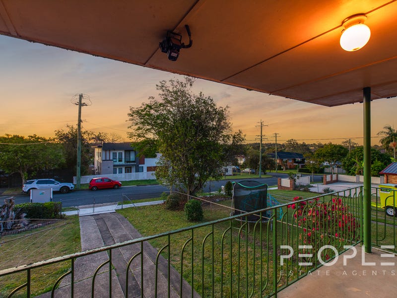 27 Bramcote Street, Chermside West, QLD 4032