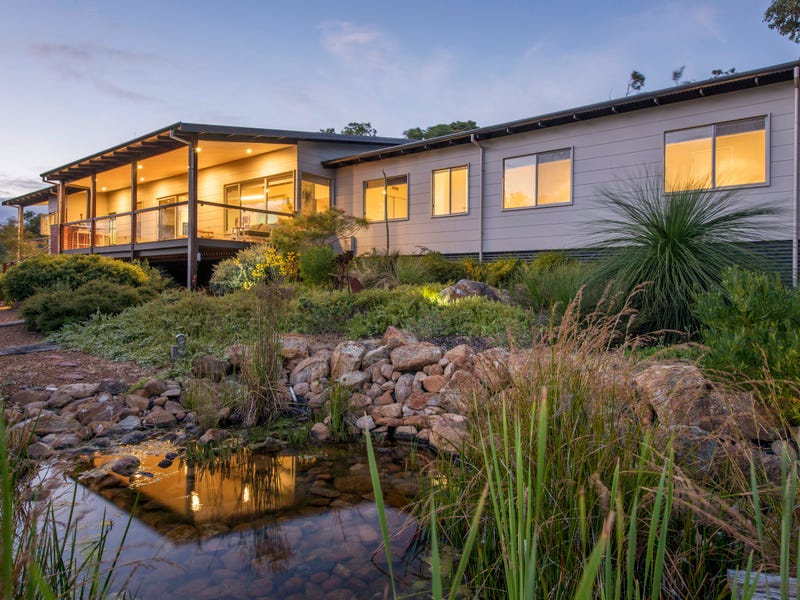 45 Carnarvon Castle Drive, Eagle Bay, WA 6281