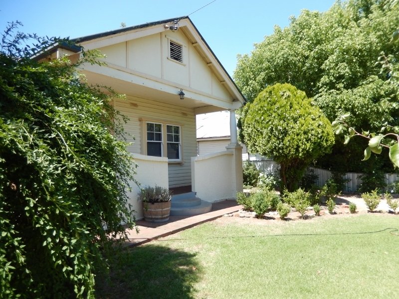 10 Birdwood Street, Corowa, NSW 2646 Property Details