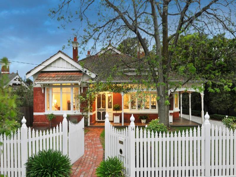 14 Ridgeway Avenue, Kew, VIC 3101