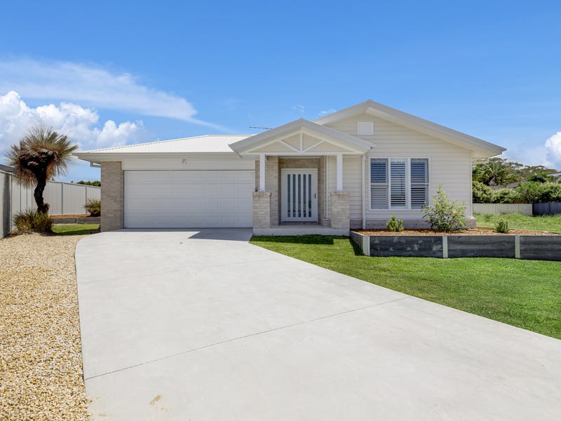 9 Borrowdale Avenue, Dunbogan, NSW 2443 Property Details