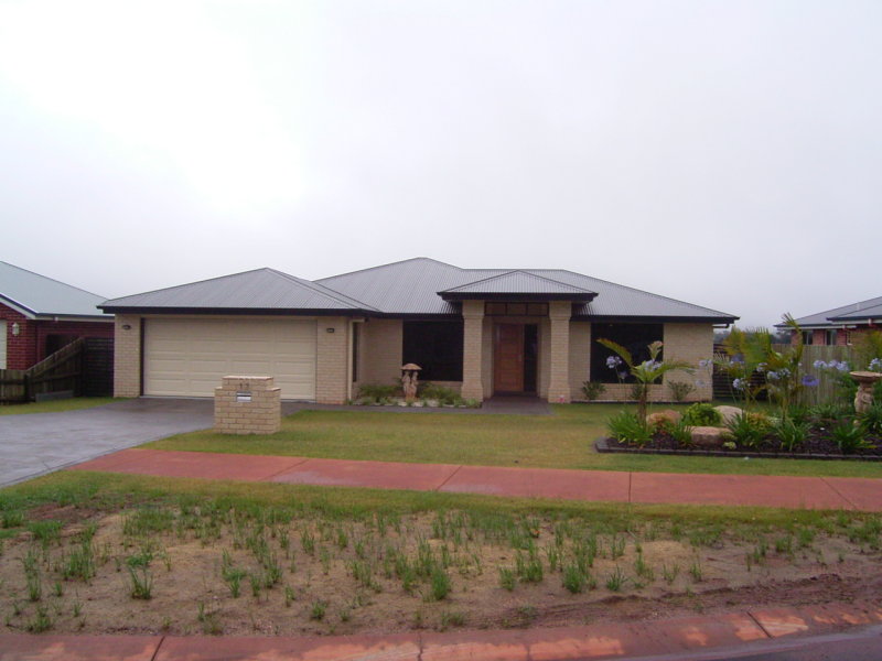 13 Ridgewood Drive, Kearneys Spring, QLD 4350