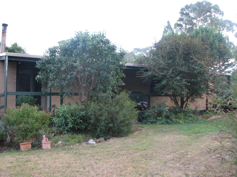 2-st-gwinear-court-rawson-vic-3825-property-details