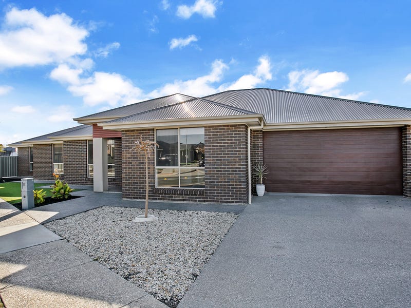 11 Sunrise Drive, Woodcroft, SA 5162