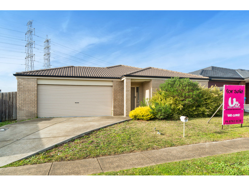 67 Brookland Greens Boulevard, Cranbourne, Vic 3977 Property Details