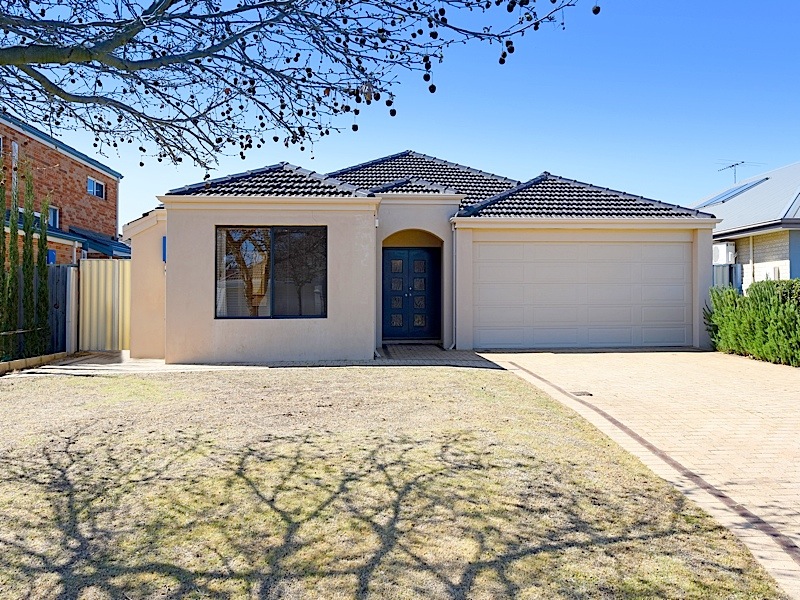 70 Goodwood Way, Canning Vale, WA 6155