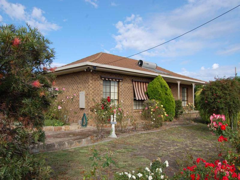 47 Clifton Avenue, Stawell, Vic 3380