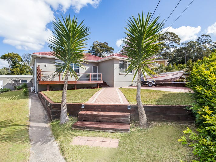 2 Wanganui Road, Kirrawee, NSW 2232