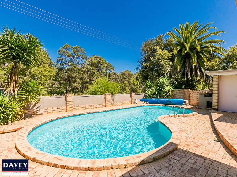 39 Duart Road, Trigg, WA 6029