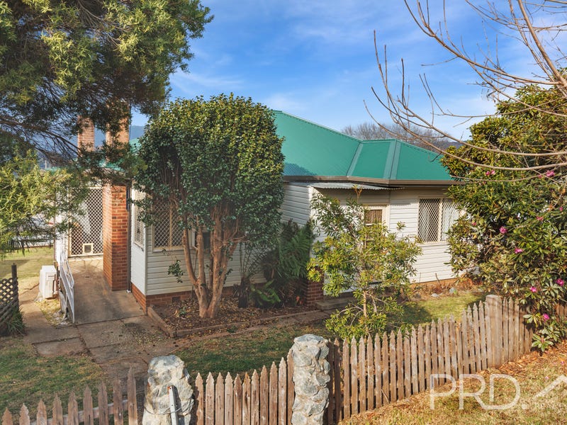 15 Corralyn Avenue, Batlow, NSW 2730 House for Sale