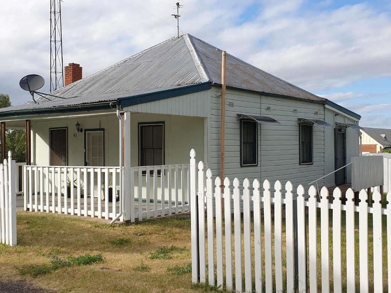 51 Griffin Avenue, East Tamworth, NSW 2340