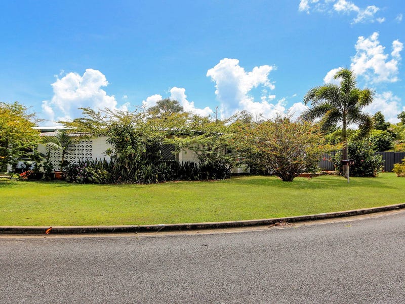 12 Bamboo Street, Holloways Beach, QLD 4878