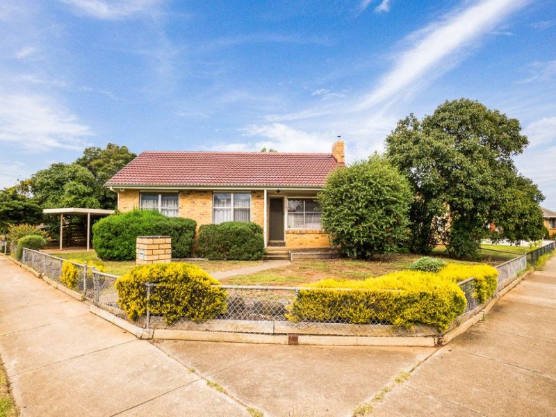 7 Vincent Crescent, Werribee, Vic 3030 Property Details