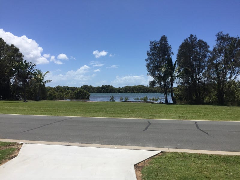 64 Esplanade, Toorbul, QLD 4510